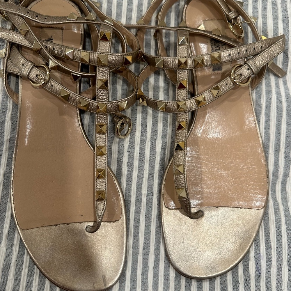 Valentino Garavani studded sandals size 38 1/2